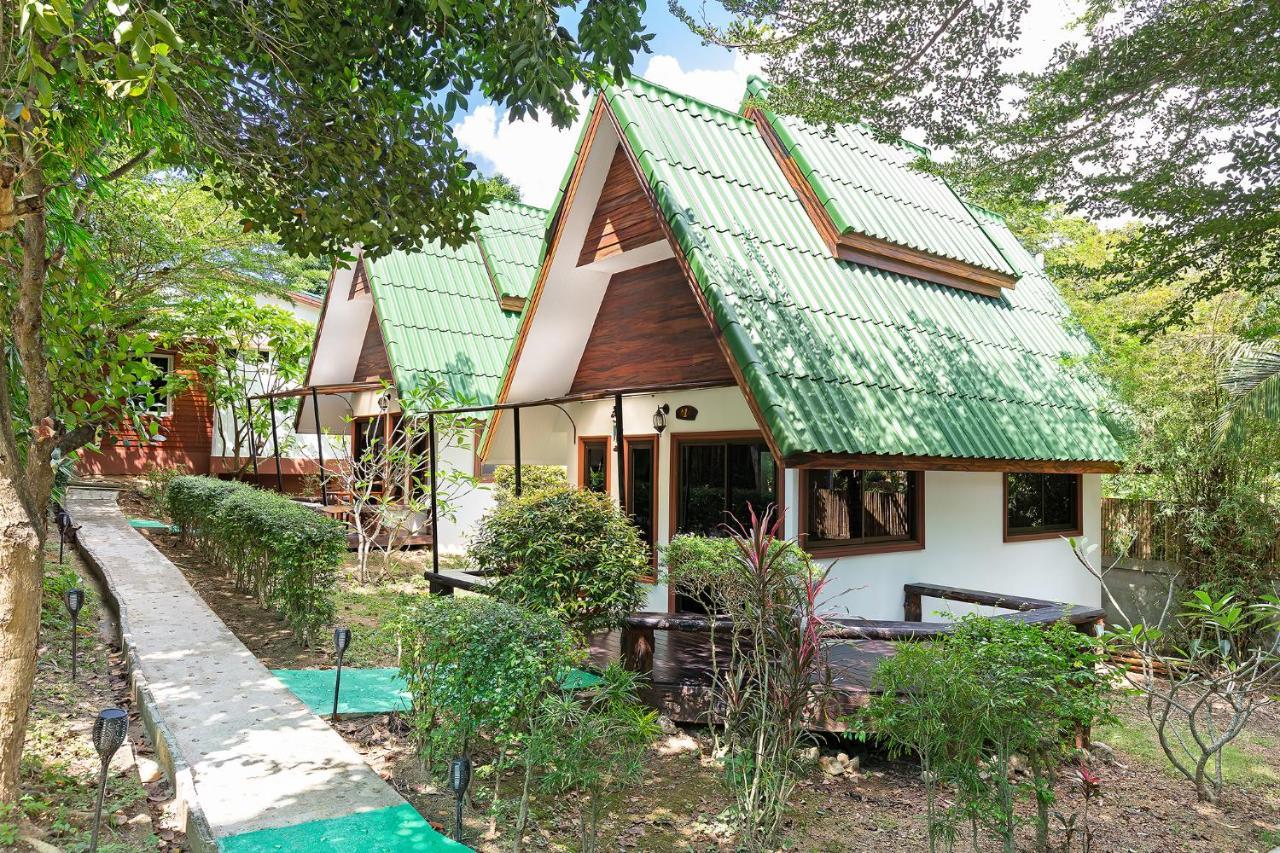 Harmony Naturist Resort Rawai Phuket 18Yr Minimum Age Only Nudist Nake D Fkk Bagian luar foto